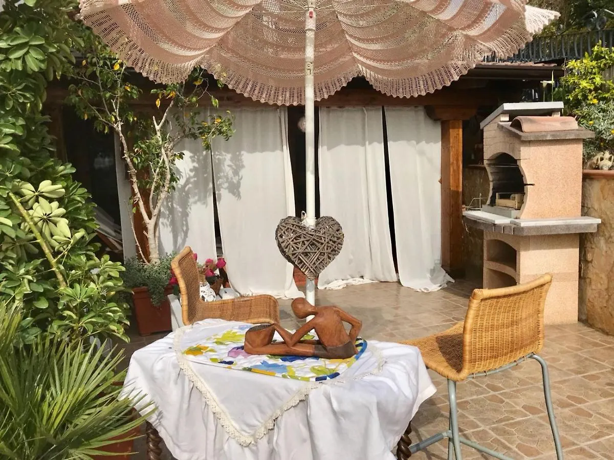 B&B La Vita E Bella Aci Trezza Italy